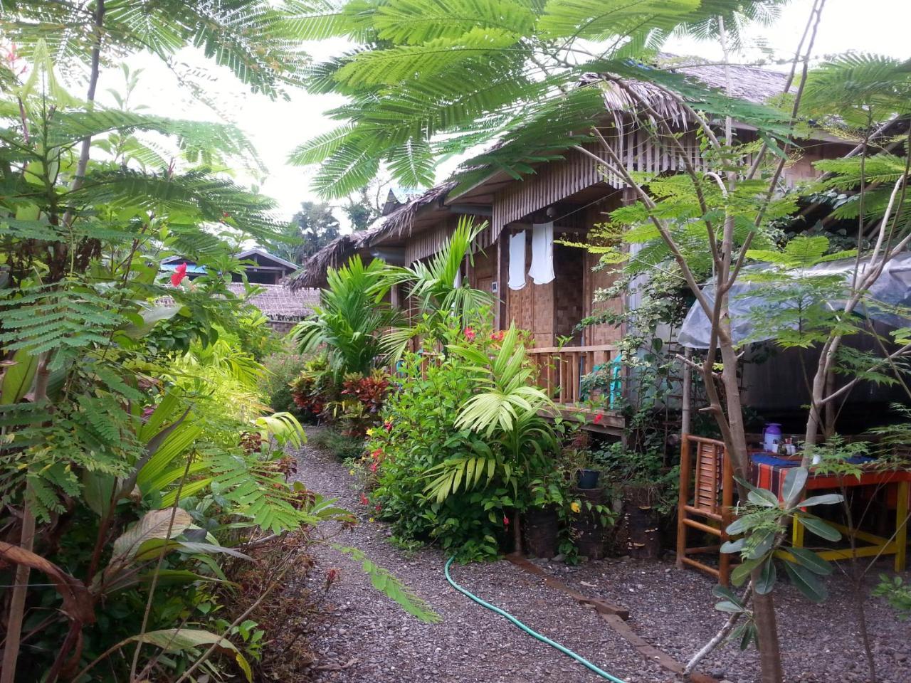 Ngwe Saung Garden Guest House Ngwesaung Ngoại thất bức ảnh